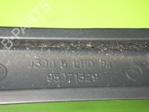 Front windshield wiper arm CHEVROLET CRUZE (J300) 2.0 CDI | BP14732337C143