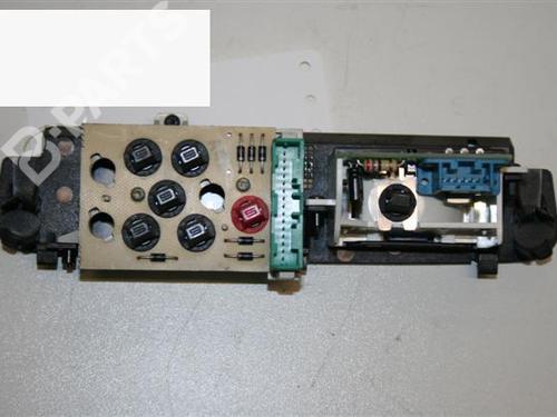 Used Display monitor CITROËN EVASION MPV (22, U6) 2.0 (121 hp) 6407072