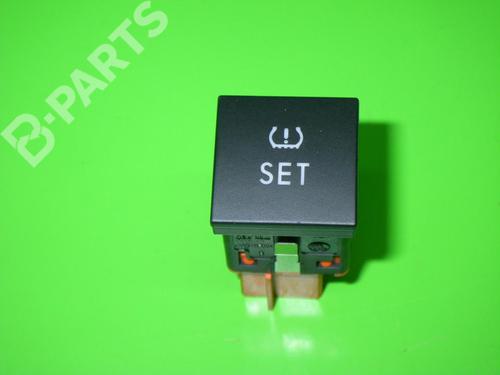 Used Switch VW GOLF PLUS V (5M1, 521) 1.2 TSI (105 hp) 6357356