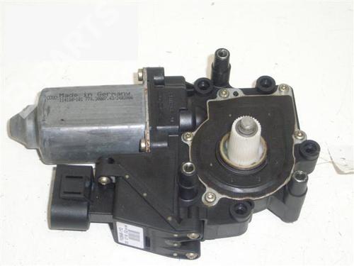 Right front window motor AUDI A4 B5 Avant (8D5) 1.8 T | BP6649726E20 