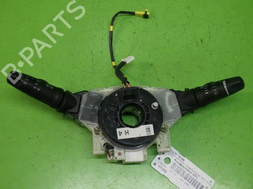 Used Switch NISSAN X-TRAIL I (T30) 2.5 4x4 (165 hp) 28504247