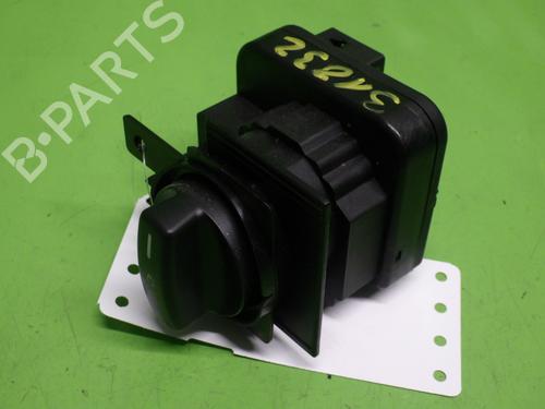 Used Headlight switch MERCEDES-BENZ A-CLASS (W169) A 150 (169.031, 169.331) (95 hp) 19249643