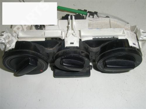 AC Styreenhet / Manøvreringsenhet VW GOLF IV (1J1) 1.4 16V (75 hp) 6344206