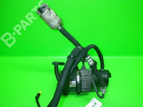 Used Steering pump RENAULT CLIO II (BB_, CB_) 1.2 (BB0A, BB0F, BB10, BB1K, BB28, BB2D, BB2H, CB0A,... (58 hp) 6373264