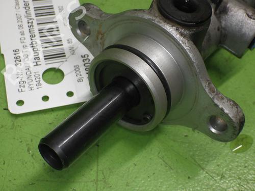 Brake master cylinder HYUNDAI i30 (FD) 1.6 CRDi | BP37432049M77 - Image 3