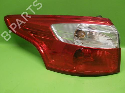 Używane Lampa tylna lewa FORD FOCUS III Turnier 1.0 EcoBoost (100 hp) 32820444