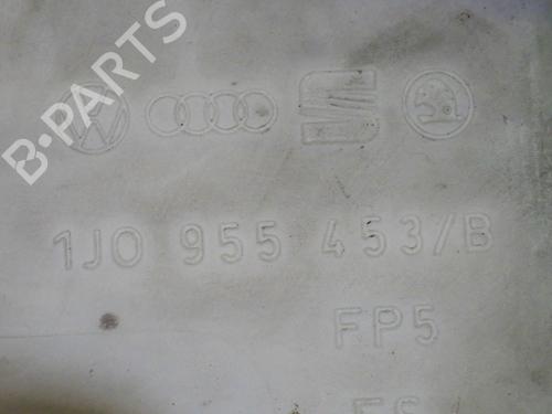 Windscreen washer tank VW GOLF IV (1J1) 2.0 | BP25730907C113 