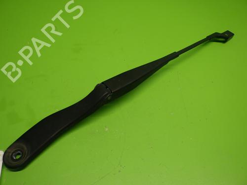 Used Front windshield wiper arm VOLVO C30 (533) D5 (180 hp) 14743464