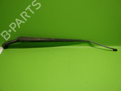 Used Front windshield wiper arm MITSUBISHI COLT VI (Z3_A, Z2_A) 1.3 (Z21A) (95 hp) 30865777