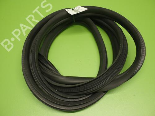 Used Rubber door seal SKODA ROOMSTER (5J7) 1.9 TDI (105 hp) 30629237