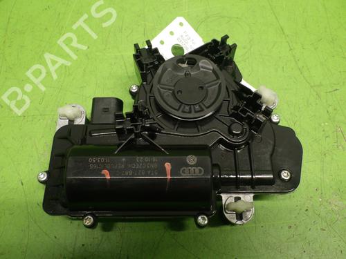 Used Tailgate lock AUDI Q2 (GAB, GAG) 2.0 TDI quattro (150 hp) 30332115