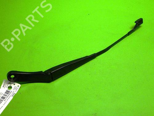Used Front windshield wiper arm OPEL ASTRA K Sports Tourer (B16) 1.6 CDTi (35) (136 hp) 14726472