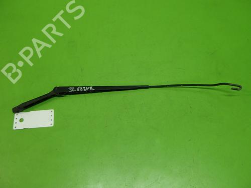Used Front windshield wiper arm Front windshield wiper arm 37412130 37412130