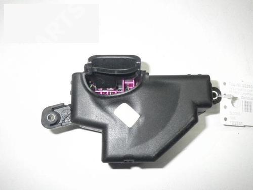 Used Fuse box VW GOLF V (1K1) 1.6 (102 hp) 6353041