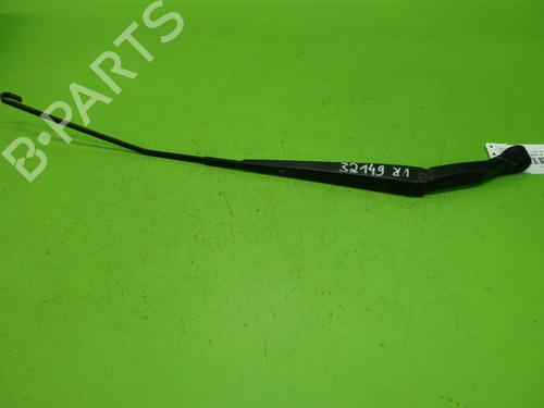 Used Front windshield wiper arm HONDA JAZZ II (GD_, GE3, GE2) 1.3 iDSi (GD1) (83 hp) 28284899