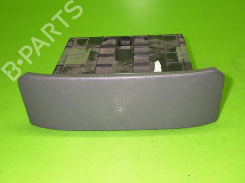 Used Cup/Object holder KIA CARNIVAL II (GQ) 2.9 CRDi (144 hp) 14725308