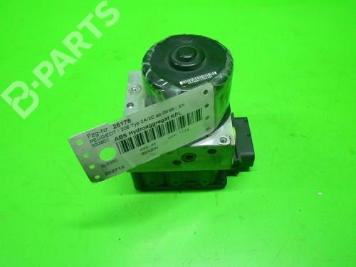 Used ABS pump PEUGEOT 206 Hatchback (2A/C) 1.1 i (60 hp) 6369188