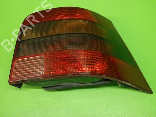 Høyre baklys Høyre baklys VW GOLF IV (1J1) 1.4 16V (75 hp) 36770280 36770280