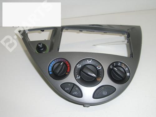 Used Climate control FORD FOCUS I Turnier (DNW) 1.6 16V (100 hp) 6408081