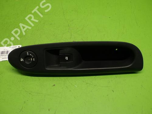 Høyre Foran elrute bryter RENAULT CLIO II (BB_, CB_) 1.2 16V (BB05, BB0W, BB11, BB27, BB2T, BB2U, BB2V, CB05,... (75 hp) 29017136