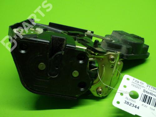 Used Rear left lock HYUNDAI TUCSON (JM) 2.0 All-wheel Drive (141 hp) 10616124