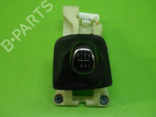 Used Gear lever HYUNDAI i40 I CW (VF) 1.7 CRDi (136 hp) 15257545