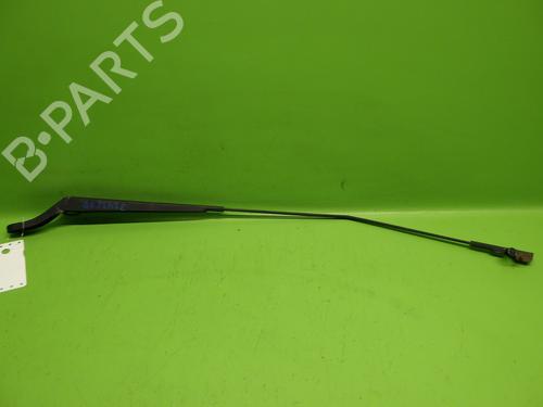 Used Front windshield wiper arm Front windshield wiper arm 37596461 37596461