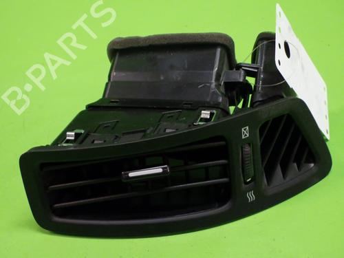 Used Air vent KIA CEE'D Hatchback (ED) 1.6 CVVT (125 hp) 33041880
