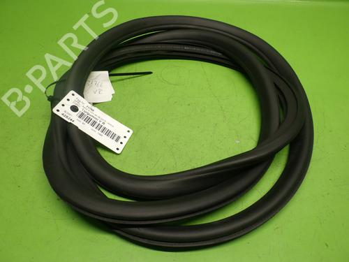 Used Rubber door seal OPEL ASTRA K (B16) 1.5 CRDI (68) (122 hp) 28206760