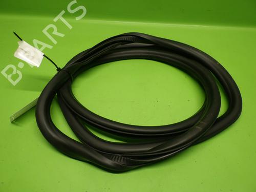 Used Rubber door seal OPEL INSIGNIA B Sports Tourer (Z18) 2.0 CDTi (35) (174 hp) 25778658