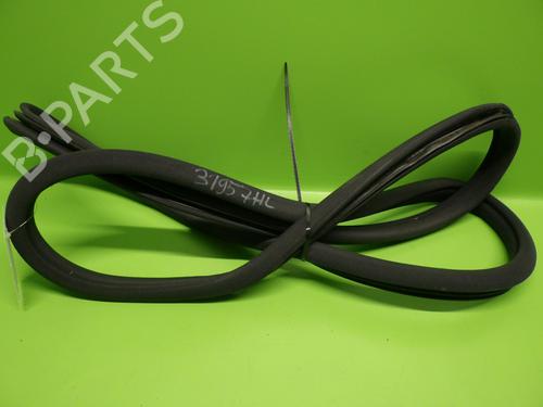 Used Rubber door seal MERCEDES-BENZ C-CLASS (W203) C 200 Kompressor (203.042) (163 hp) 23084426
