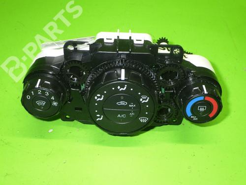 Used Climate control FORD FIESTA VI (CB1, CCN) 1.25 (82 hp) 8212147