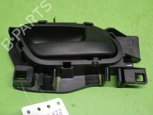 Used Front right interior door handle Front right interior door handle FIAT ULYSSE Bus E-ULYSSE (367) (136 hp) 39912716 39912716