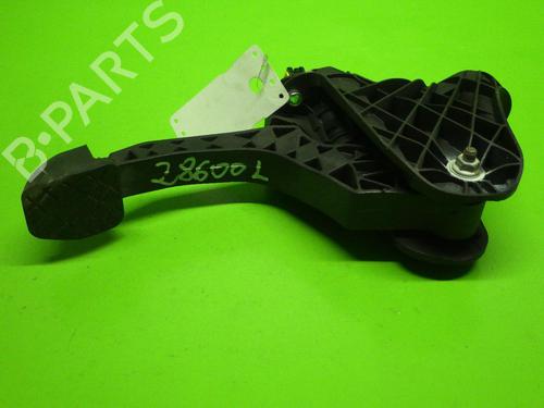 Pédale d'embrayage SEAT TOLEDO III (5P2) 2.0 TDI 16V (140 hp) 14731635