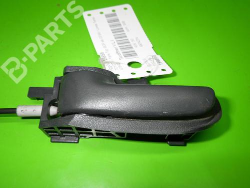 Used Front left interior door handle TOYOTA YARIS (_P1_) 1.0 (SCP10_, SCP10R) (68 hp) 6356687