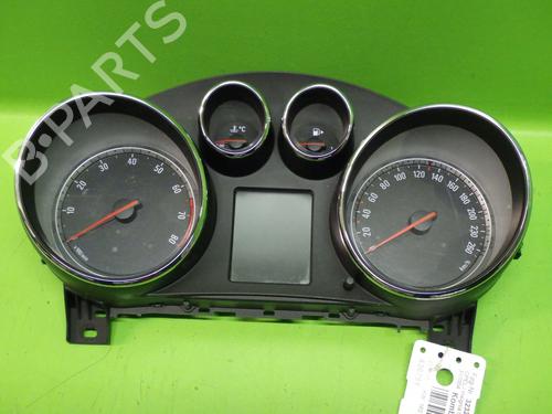 Used Instrument cluster OPEL INSIGNIA A Sports Tourer (G09) 2.0 Turbo 4x4 (35) (220 hp) 30403621