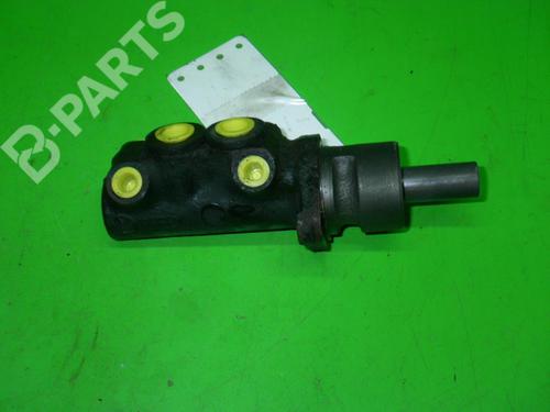 Used Brake master cylinder AUDI 80 B3 Saloon (893, 894, 8A2) 2.0 E (113 hp) 6363746