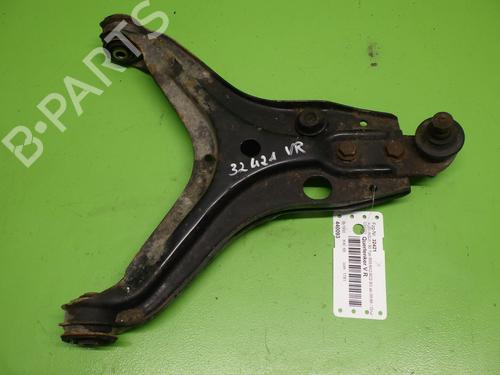Used Right front suspension arm AUDI 80 B3 Saloon (893, 894, 8A2) 1.8 S (90 hp) 32222919
