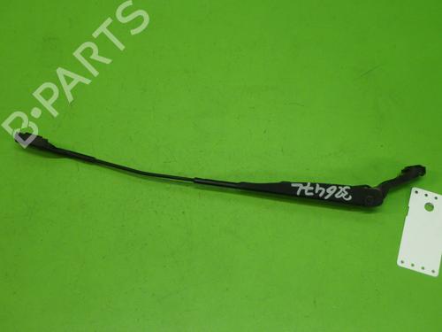 Used Front windshield wiper arm Front windshield wiper arm 37092591 37092591