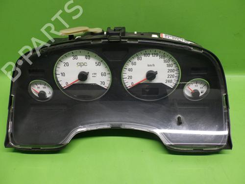 Used Instrument cluster OPEL ZAFIRA A MPV (T98) 2.0 OPC (F75) (200 hp) 19326193