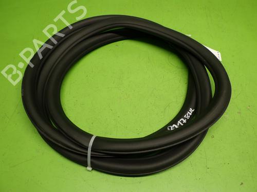 Used Rubber door seal OPEL ASTRA K (B16) 1.2 Turbo (68) (131 hp) 28082670
