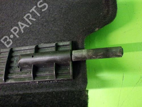 Rear parcel shelf FORD FOCUS I (DAW, DBW) 1.6 16V | BP21073579C85 