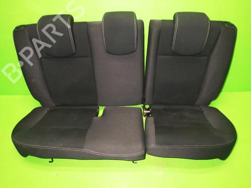 Used Rear seat RENAULT CLIO III Grandtour (KR0/1_) 1.2 16V (KR0P) (101 hp) 14735424