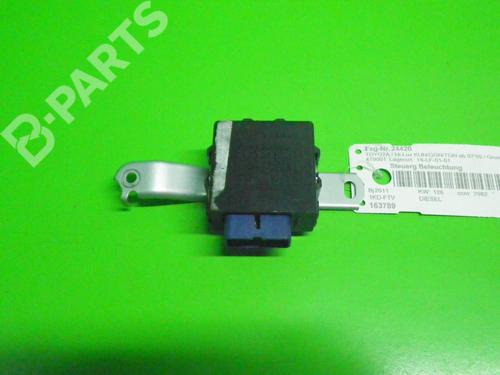 Used Lights ECU TOYOTA HILUX VII Pickup (_N1_, _N2_, _N3_) 3.0 D-4D 4WD (KUN26) (171 hp) 6349030