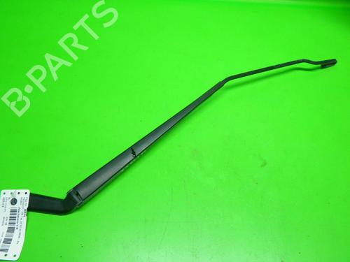 Used Front windshield wiper arm PEUGEOT 206 Hatchback (2A/C) 1.4 i (75 hp) 14714377