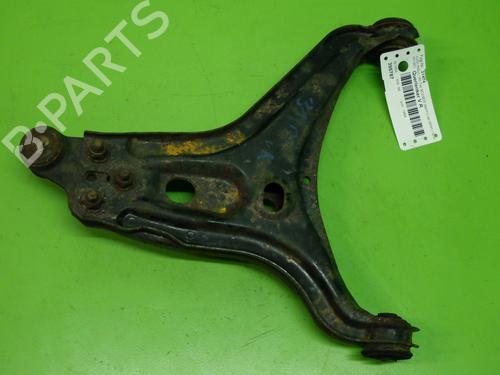 Used Right front suspension arm AUDI 80 B4 Saloon (8C2) 2.0 (90 hp) 15669012