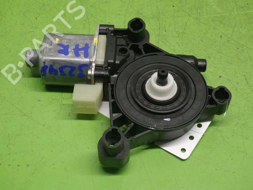 Used Right rear window motor AUDI Q2 (GAB, GAG) 2.0 TDI quattro (150 hp) 30332130