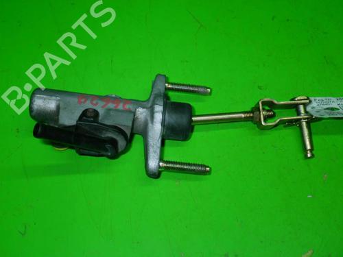 Used Clutch slave cylinder TOYOTA YARIS (_P1_) 1.0 (SCP10_, SCP10R) (68 hp) 14718540