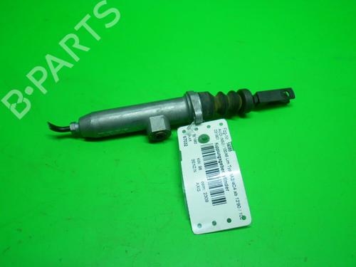 Used Clutch slave cylinder AUDI 100 C4 Saloon (4A2) 2.3 E (133 hp) 14746086