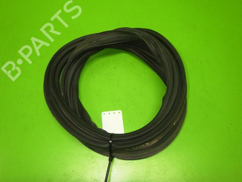 Used Rubber door seal MERCEDES-BENZ B-CLASS Sports Tourer (W246, W242) B 180 (246.242) (122 hp) 14739450